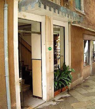 Hotel Astoria Veneţia Exterior foto